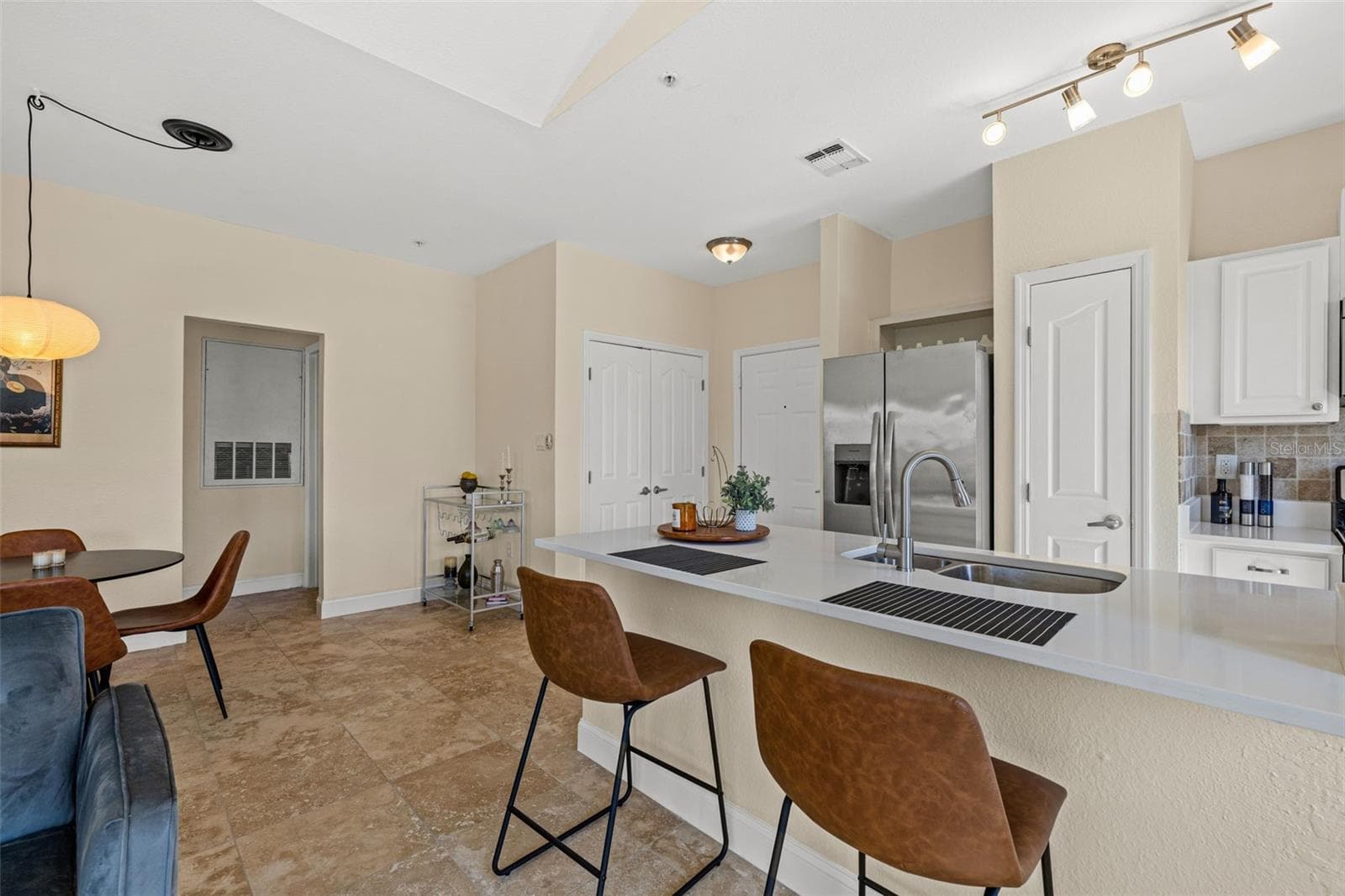 Condominium at 5000 CULBREATH KEY WAY #1-319, TAMPA, photo 27 of 45