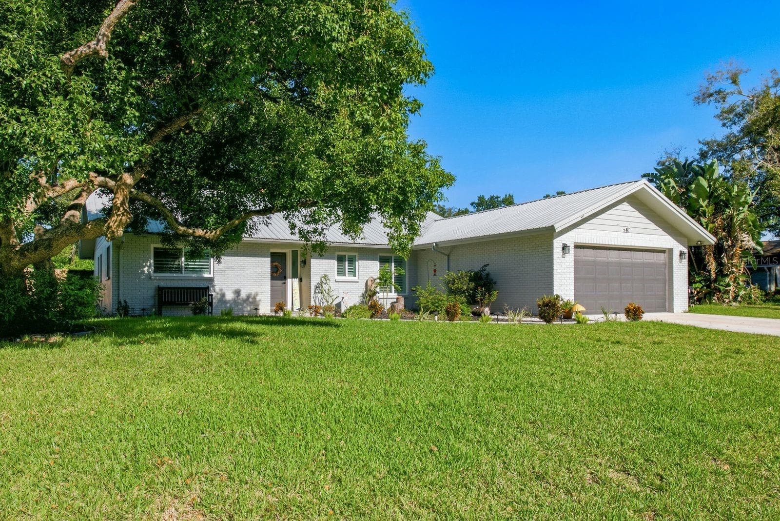 Single Family Residence at 244 DUNBRIDGE DR, PALM HARBOR, photo 2 of 33