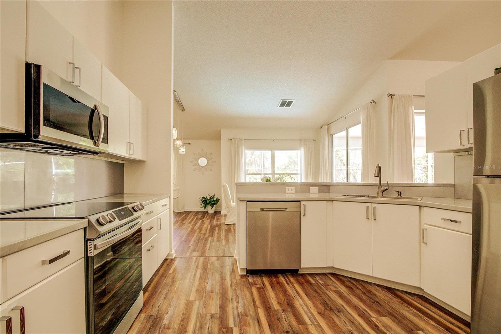 Single Family Residence at 14 CARNATION CT, HOMOSASSA, photo 9 of 63
