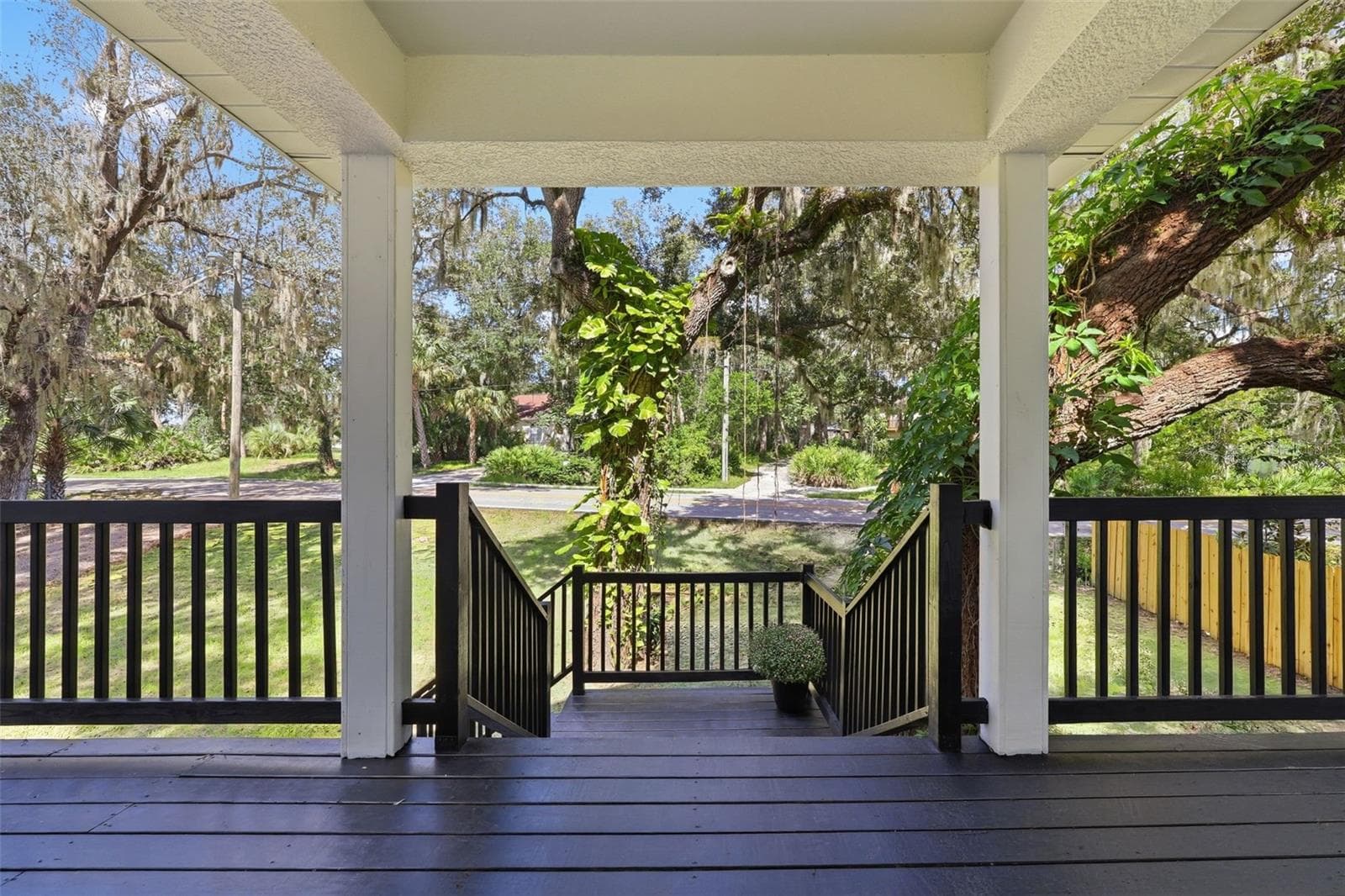 Single Family Residence at 4623 JOHN MOORE RD, BRANDON, photo 6 of 46