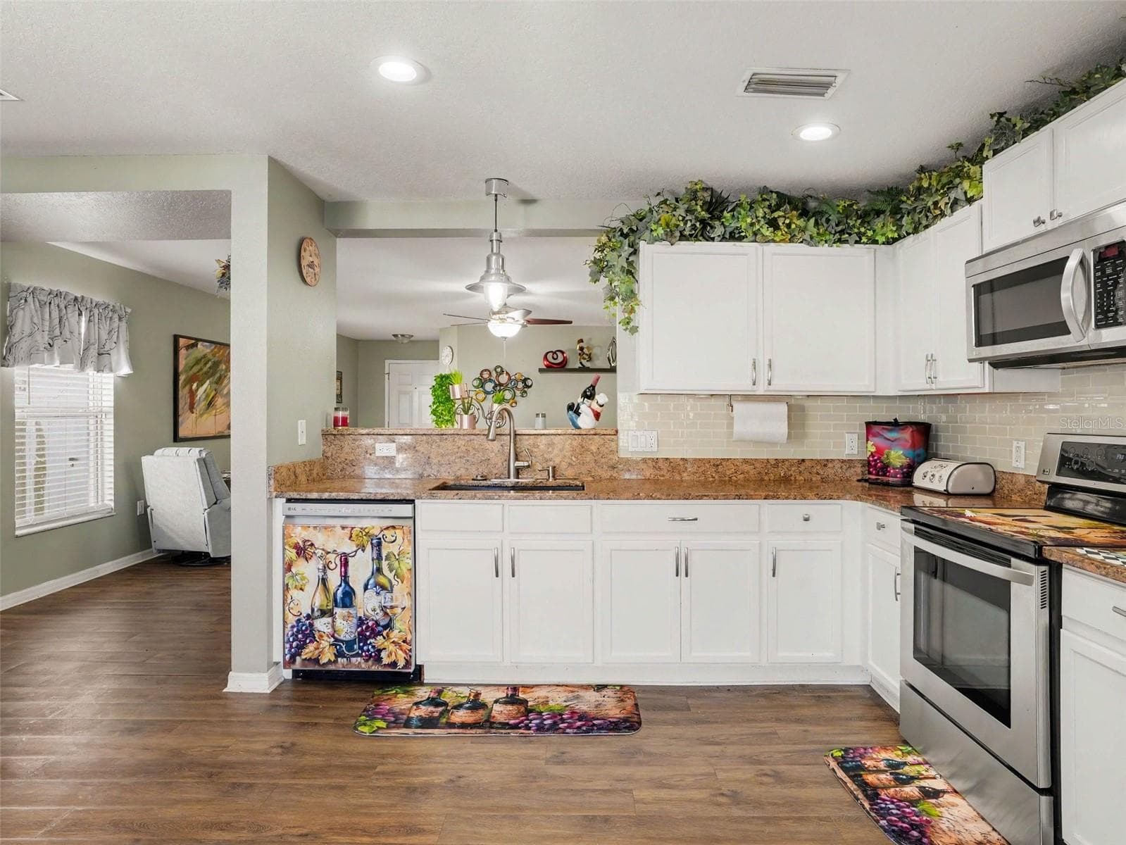 Single Family Residence at 2608 WHITEWOOD RD, MULBERRY, photo 14 of 30