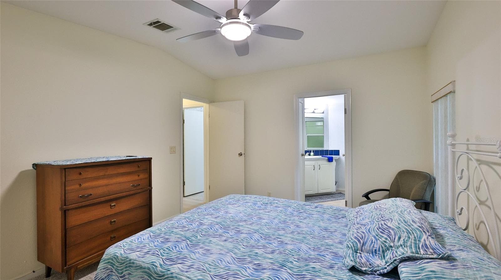 Manufactured Home at 308 OYSTER REEF CT, OAK HILL, photo 11 of 54