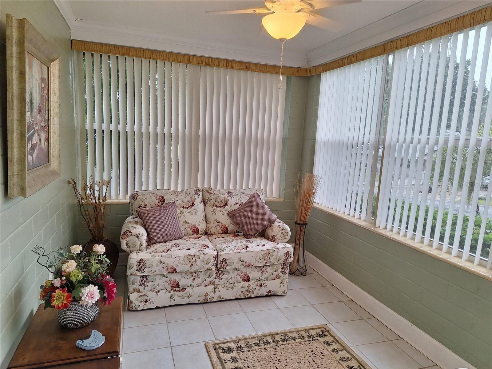 Florida Room. - 456 W 10TH AVE, MOUNT DORA