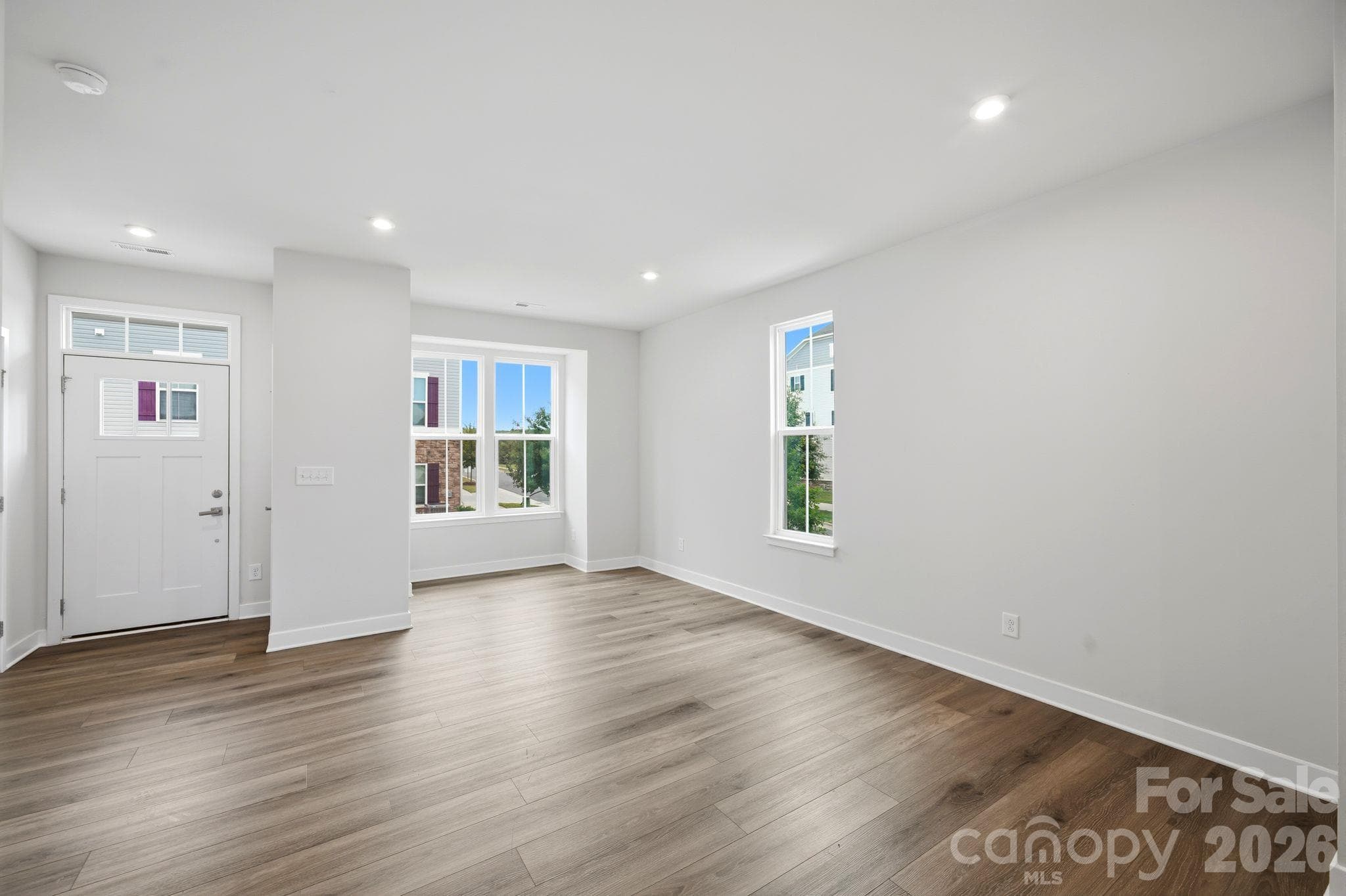Townhouse at 9302 Mallard Mills Drive, Charlotte, photo 2 of 38