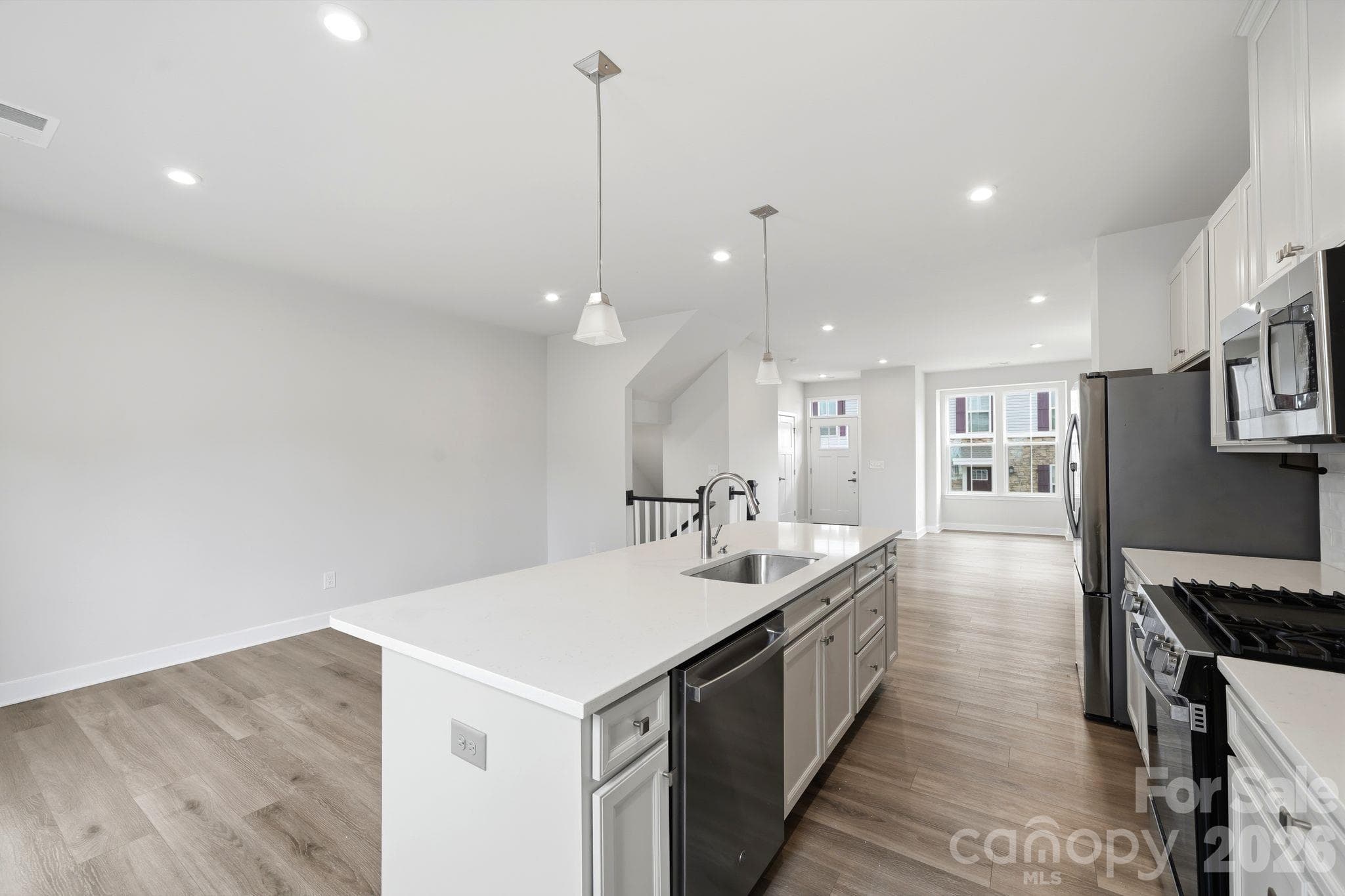 Townhouse at 9302 Mallard Mills Drive, Charlotte, photo 10 of 38