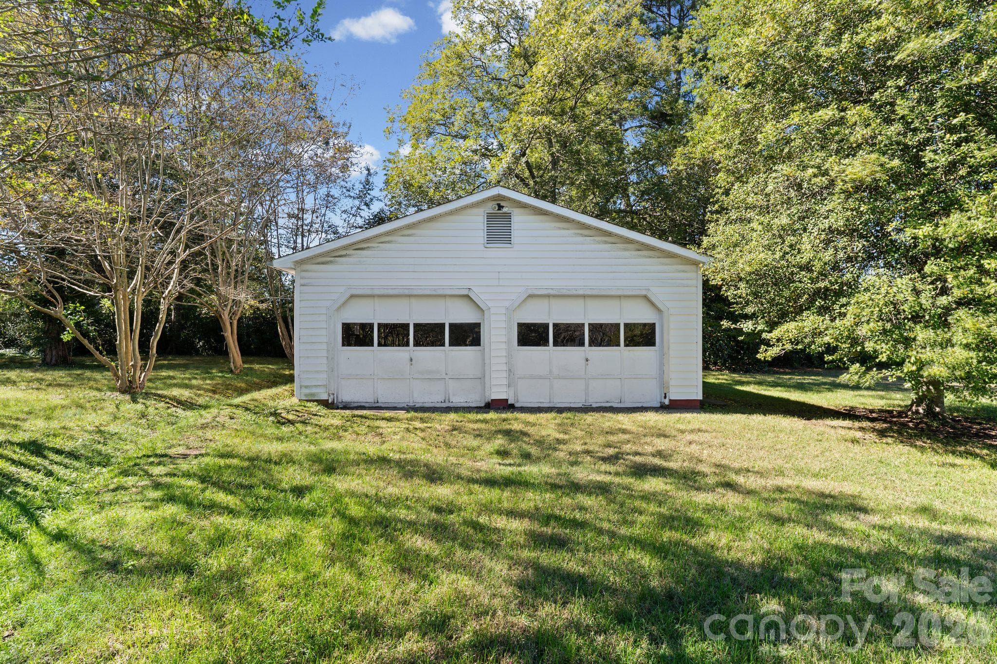 Detached Garage - 140 Winterlocken Road, Salisbury