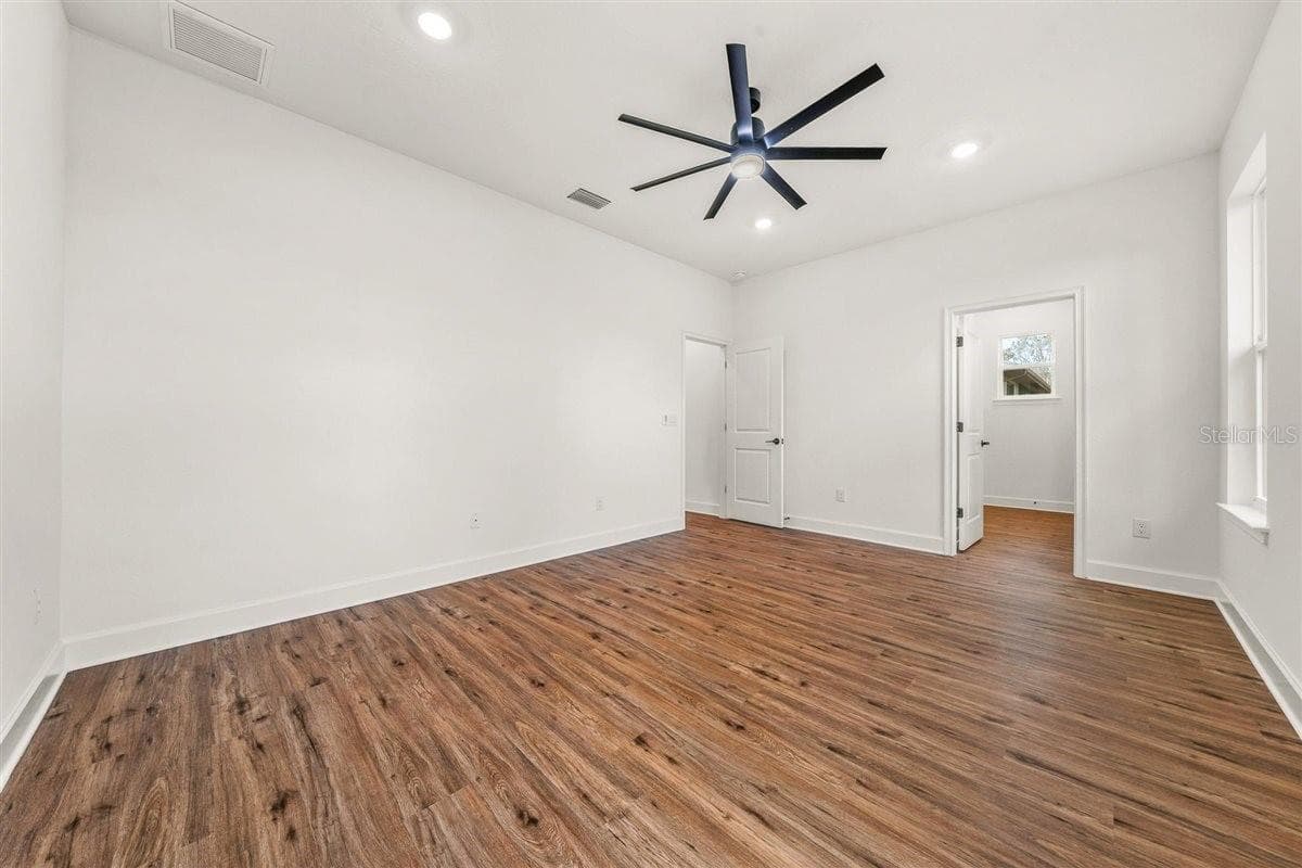 Single Family Residence at 10459 ABBEVILLE ST, SPRING HILL, photo 30 of 48