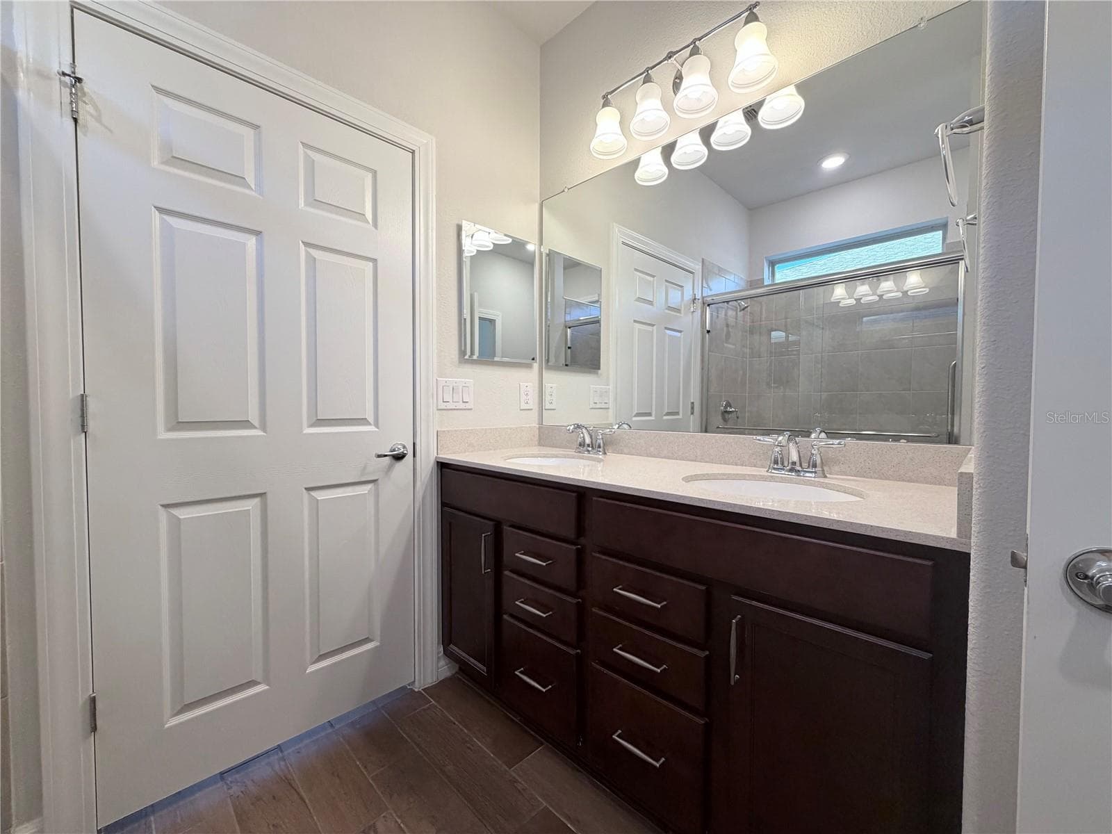 Primary Vanity - 19420 SHIP WHEEL WAY, LAND O LAKES