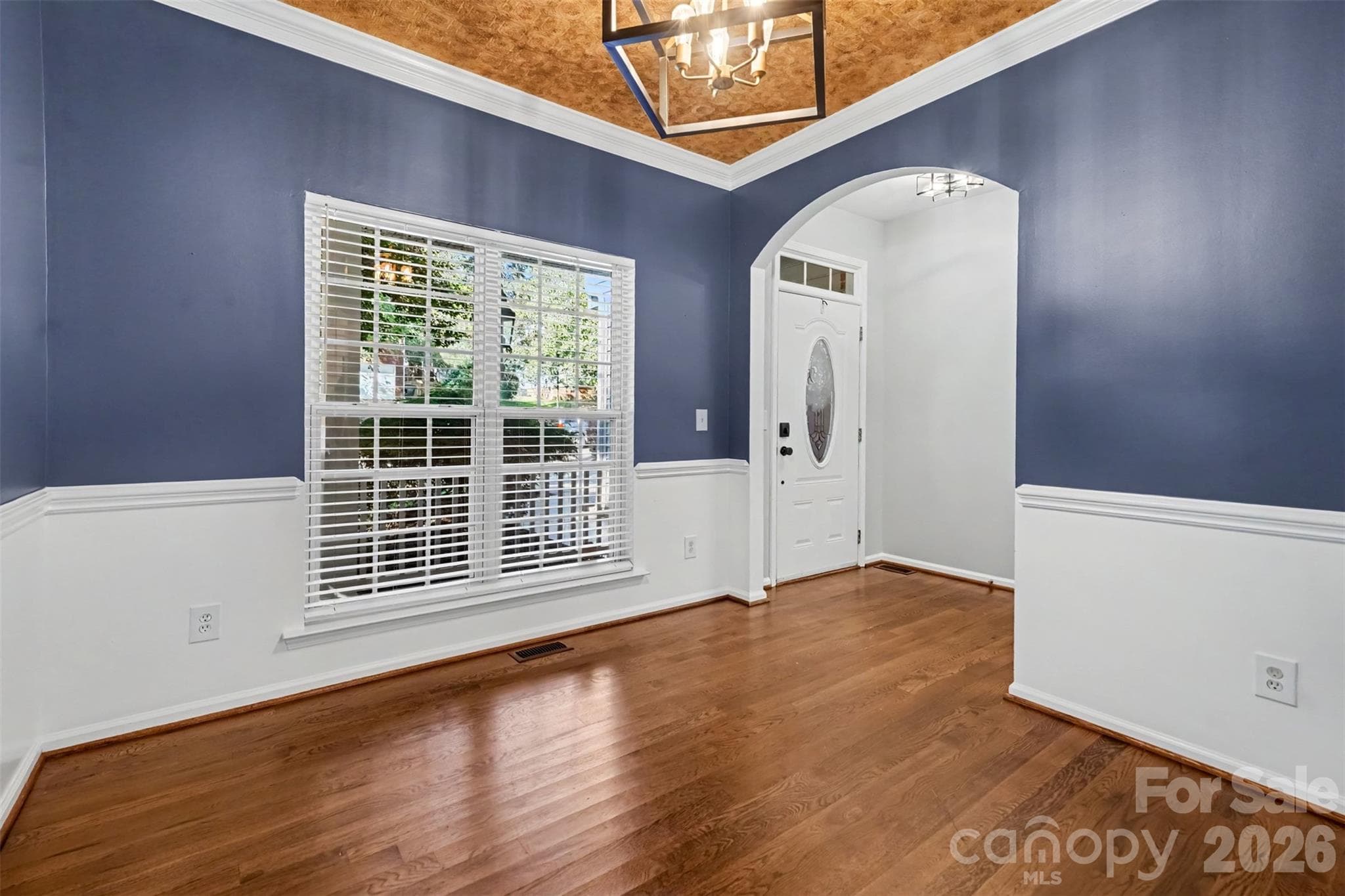 Single Family Residence at 4104 Bamborough Drive, Fort Mill, photo 7 of 34