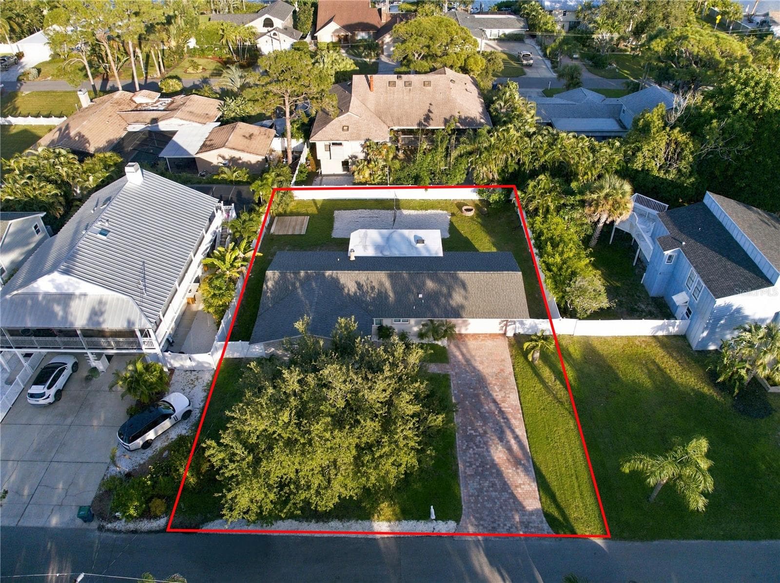 Single Family Residence at 107 PETERSON LN, PALM HARBOR, photo 3 of 39
