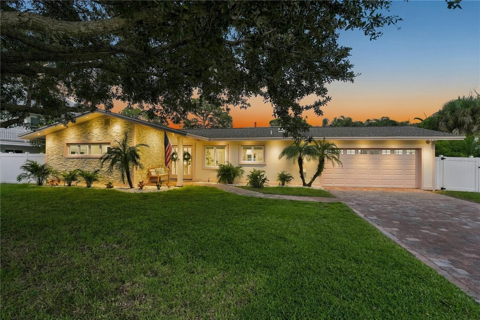 Single Family Residence at 107 PETERSON LN, PALM HARBOR, photo 32 of 39