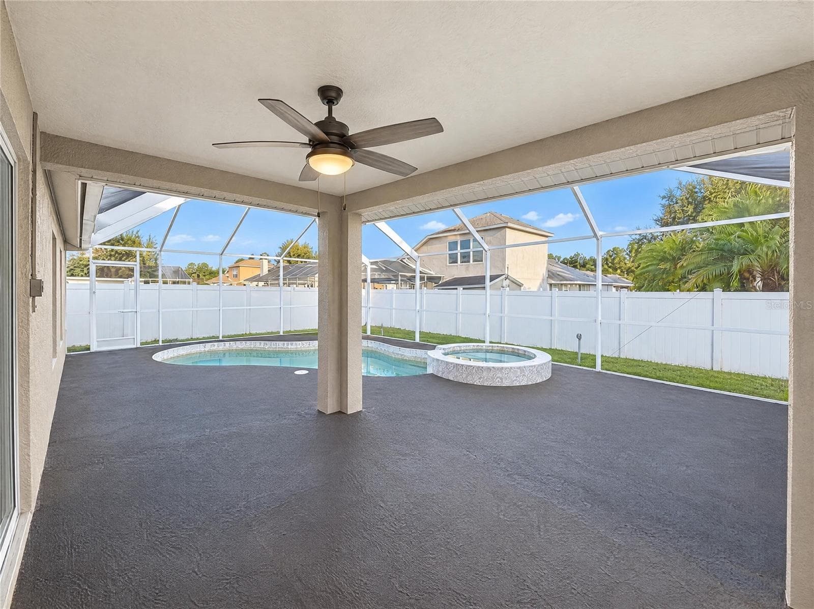 Single Family Residence at 30447 IVERSON DR, WESLEY CHAPEL, photo 5 of 36