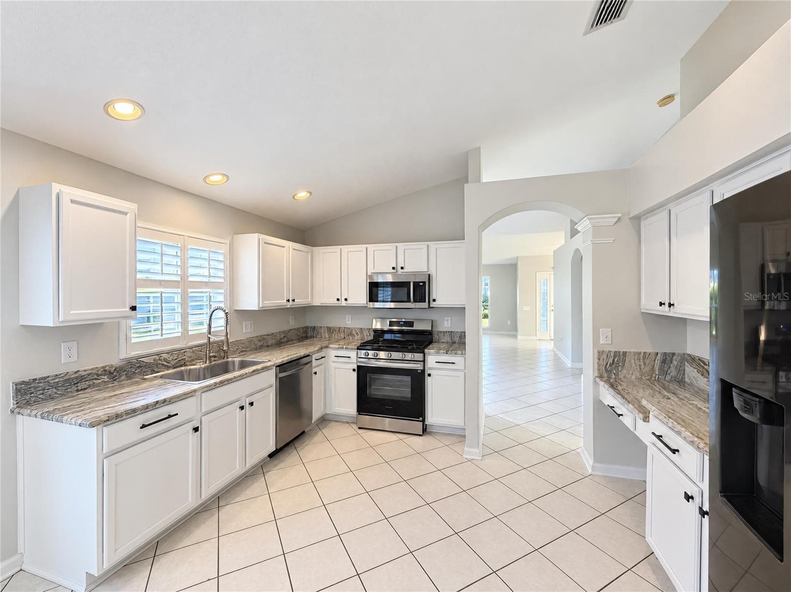 Single Family Residence at 30447 IVERSON DR, WESLEY CHAPEL, photo 8 of 36
