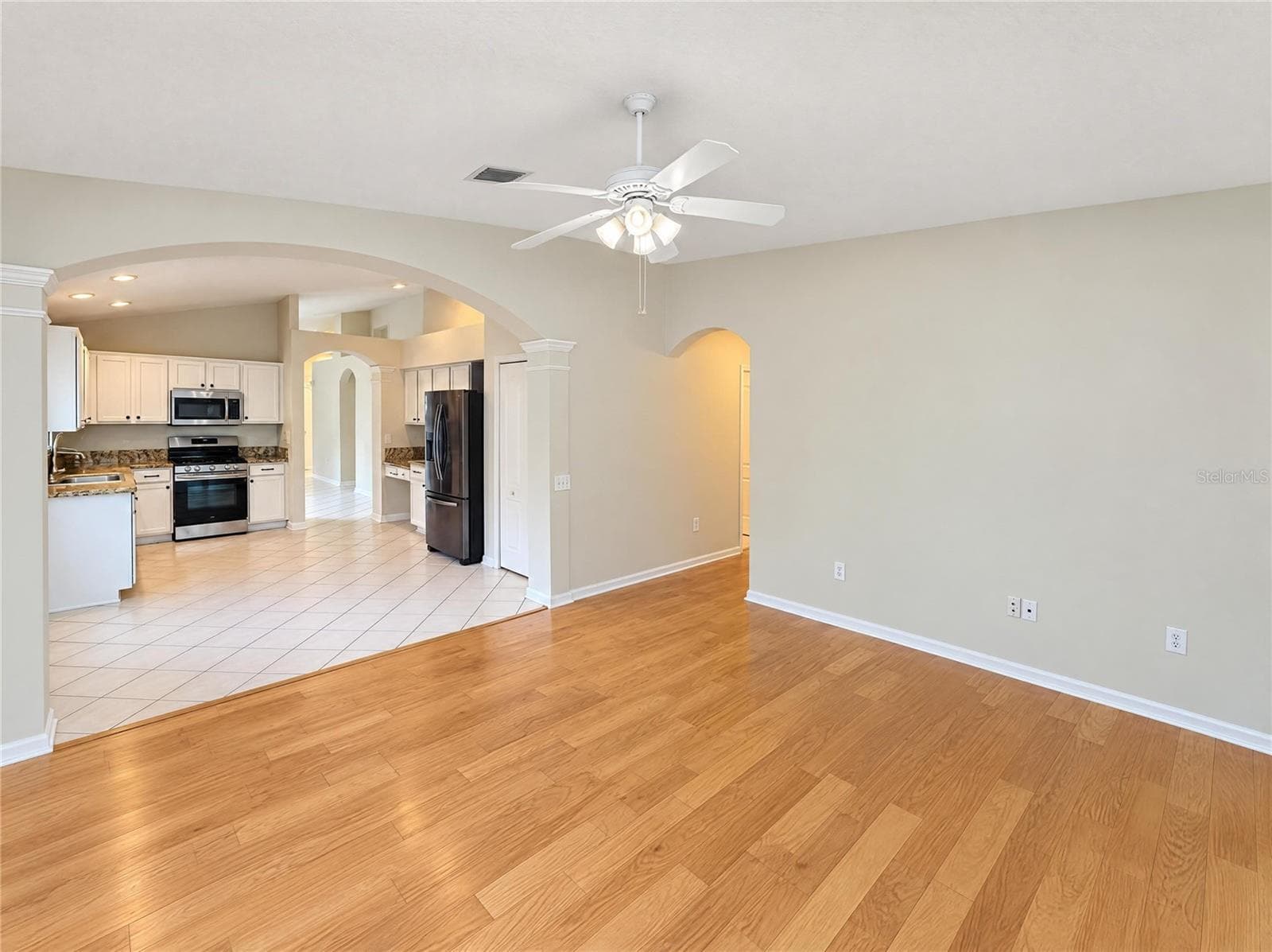 Single Family Residence at 30447 IVERSON DR, WESLEY CHAPEL, photo 13 of 36