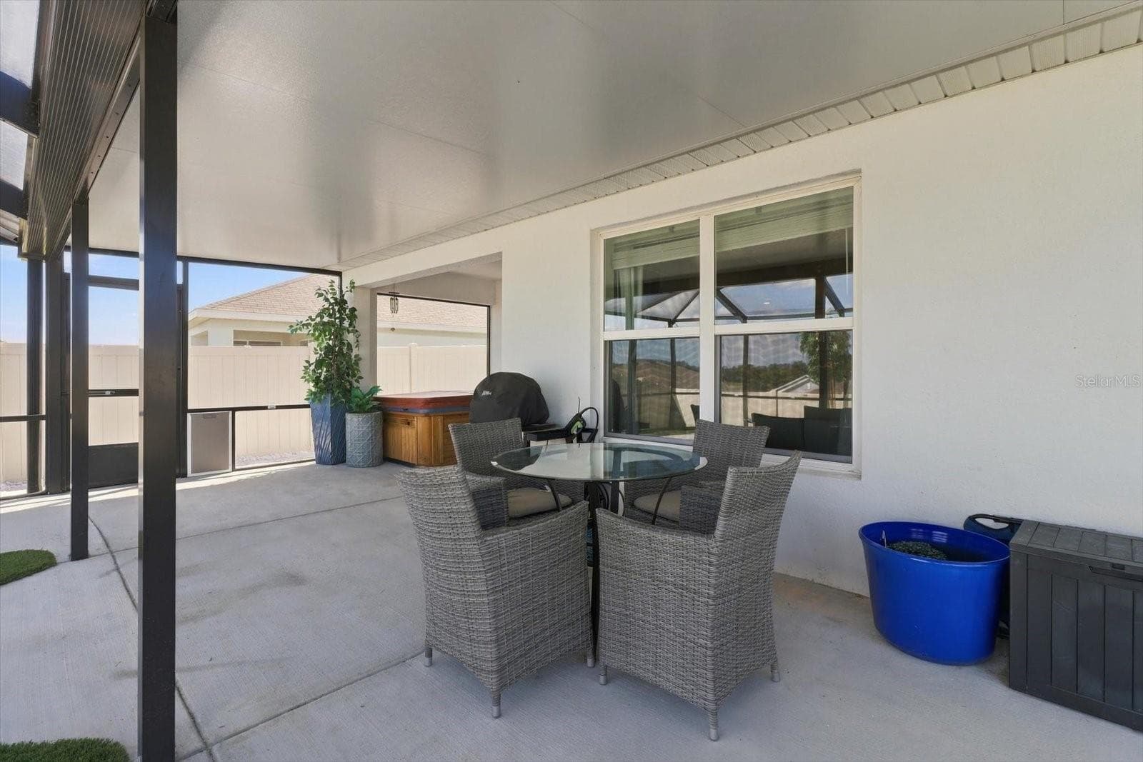 Single Family Residence at 315 W FAIRWAYS VIEW DR, BEVERLY HILLS, photo 34 of 49
