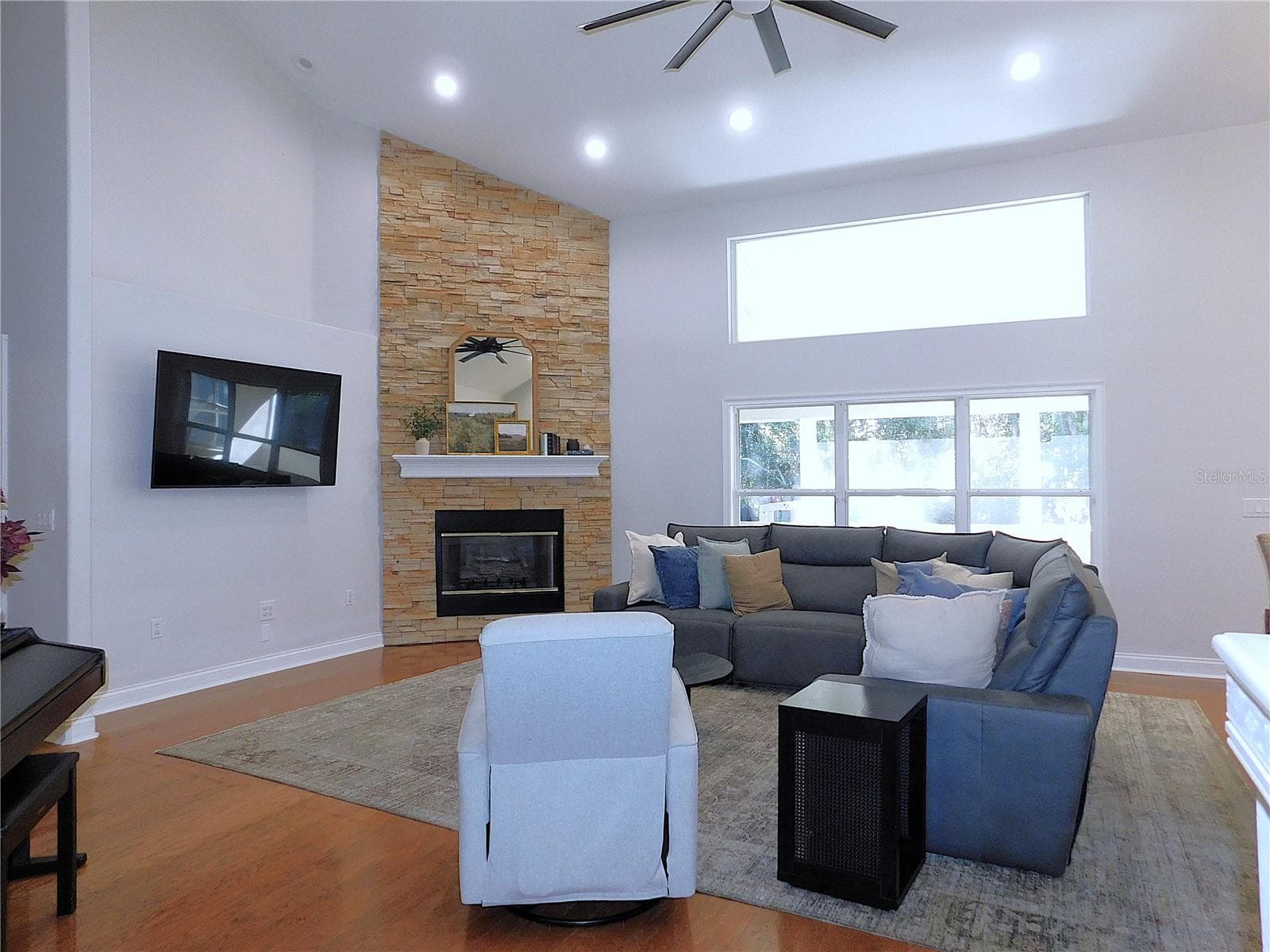 Single Family Residence at 2406 SE 23RD PL, OCALA, photo 11 of 64