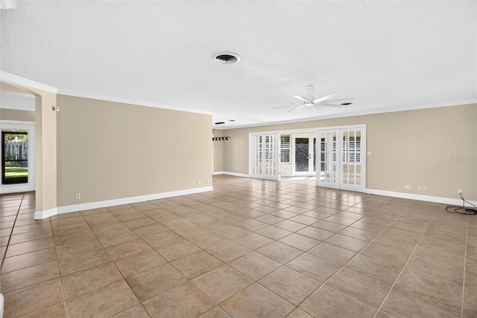 Single Family Residence at 30 BOSARVEY CIR, ORMOND BEACH, photo 9 of 86