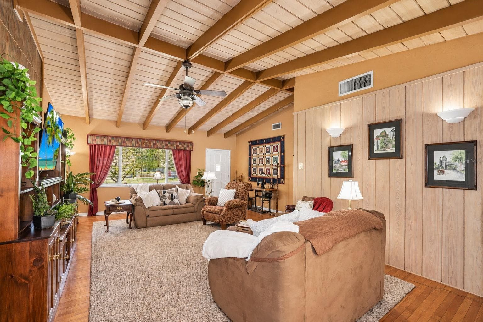 Single Family Residence at 4201 NARVAREZ WAY S, ST PETERSBURG, photo 2 of 50