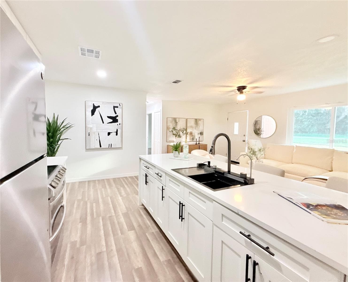 Single Family Residence at 114 4TH ST NW, RUSKIN, photo 11 of 28