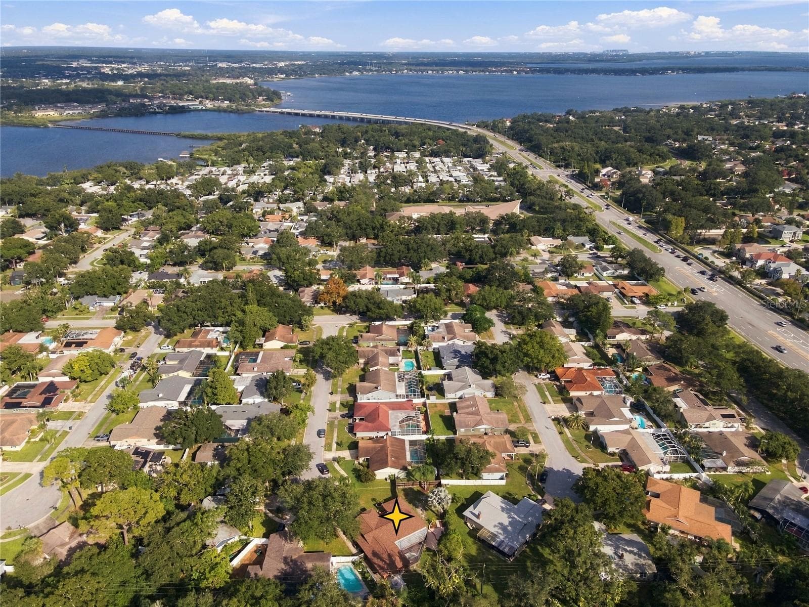 5. Close to Upper Tampa Bay, Yet Flood Zone X so NO Insurance Required! - 112 PEACOCK CIR, SAFETY HARBOR