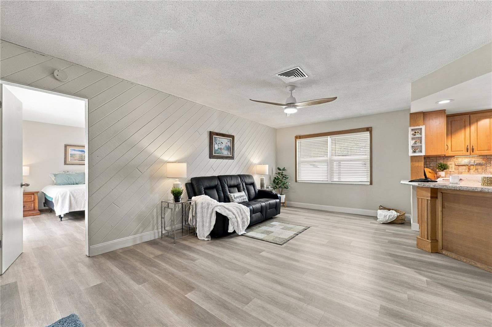 53. FULL INTERIOR Freshly Painted.. One Color Throughout! Warm Linen Whites.. Neutral Pallette for You to Decorate in Your Style! - 112 PEACOCK CIR, SAFETY HARBOR