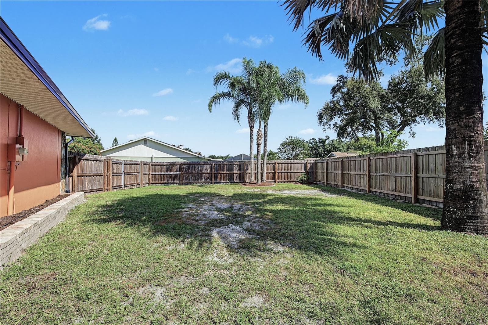 72a.RV & BOAT STORAGE AREA.. SAVE BIG BUCKS - PARK YOUR TOYS HERE! Plenty of Room! - 112 PEACOCK CIR, SAFETY HARBOR