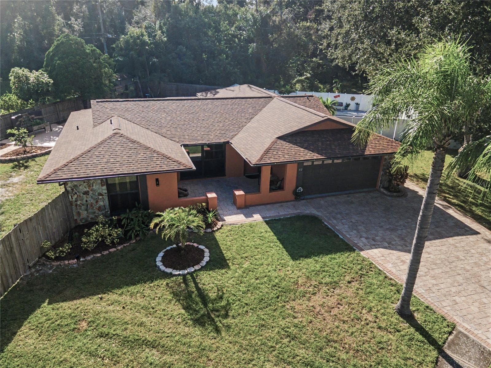 84. What a Beautifully Updated, Refreshed Home to Call Your Own! - 112 PEACOCK CIR, SAFETY HARBOR