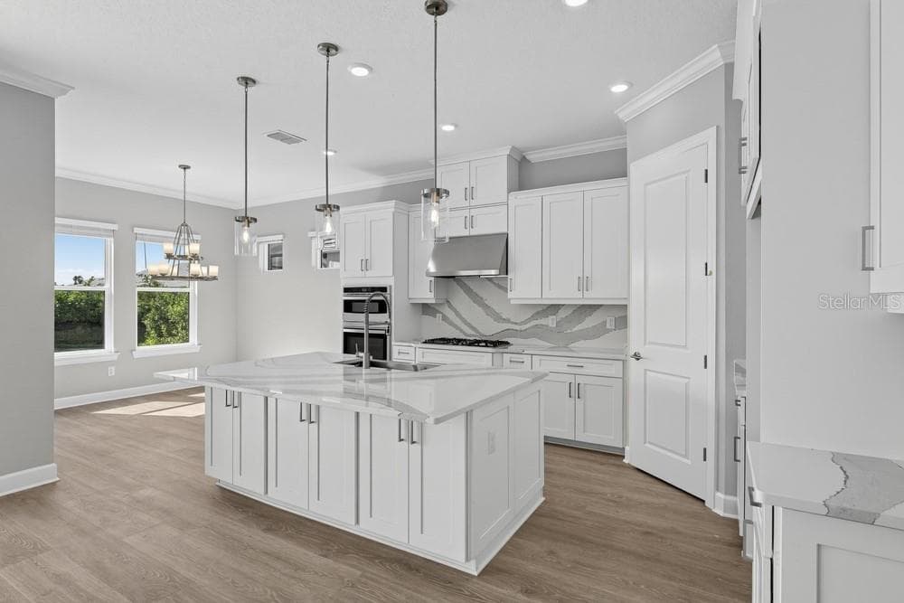 7649 Moonbeam Avenue ~ Ready Now - 7649 MOONBEAM AVE, SARASOTA
