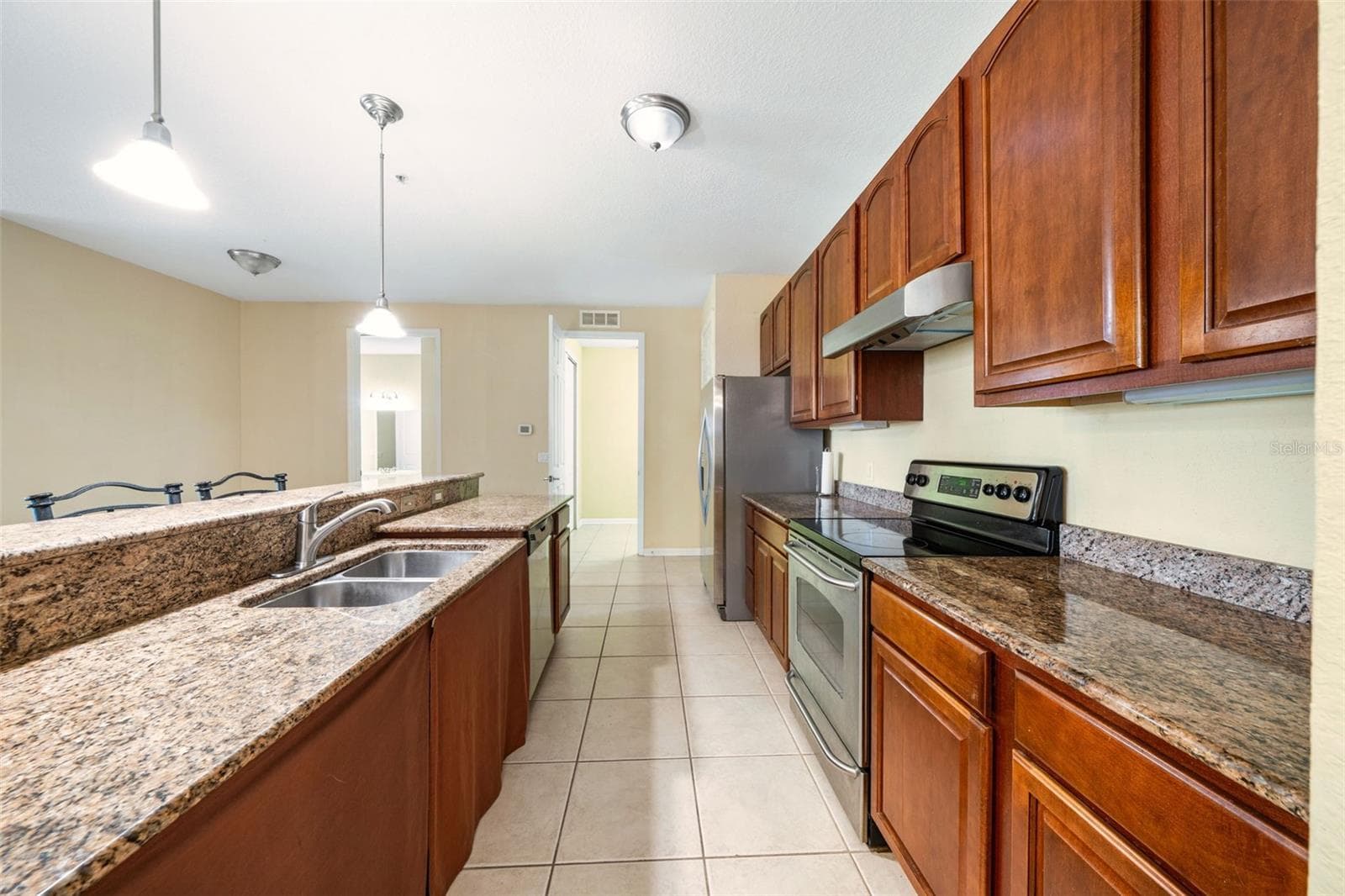 Condominium at 5036 SHOREWAY LOOP #10205, ORLANDO, photo 4 of 22