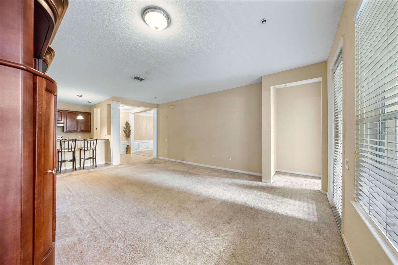 Condominium at 5036 SHOREWAY LOOP #10205, ORLANDO, photo 7 of 22
