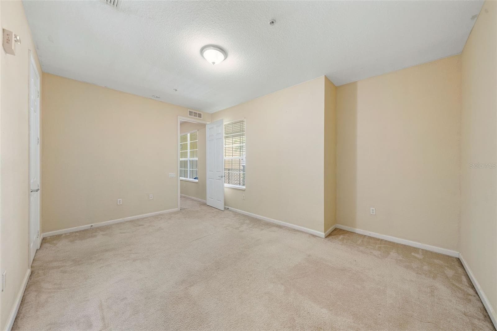 Condominium at 5036 SHOREWAY LOOP #10205, ORLANDO, photo 13 of 22