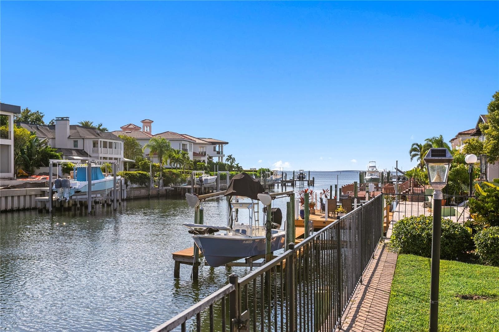 View to the West - 4922 W BAY WAY PL, TAMPA