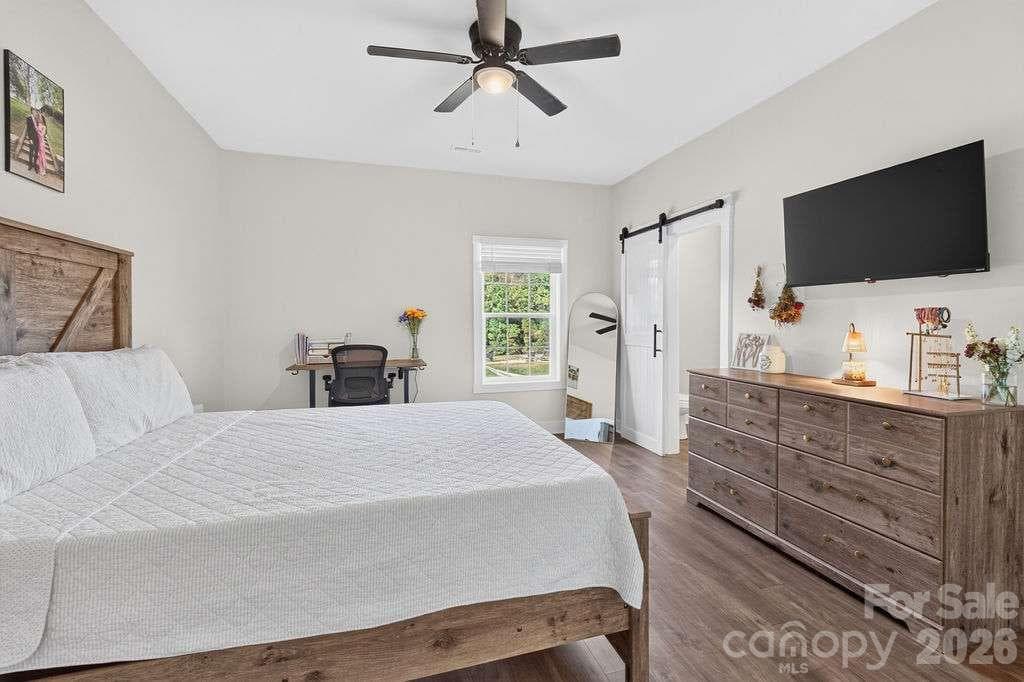Single Family Residence at 1347 Crossland Road, Clover, photo 23 of 39