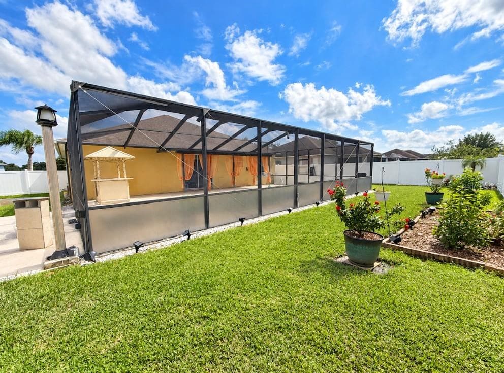 Single Family Residence at 8166 WOODVINE CIR, LAKELAND, photo 31 of 32