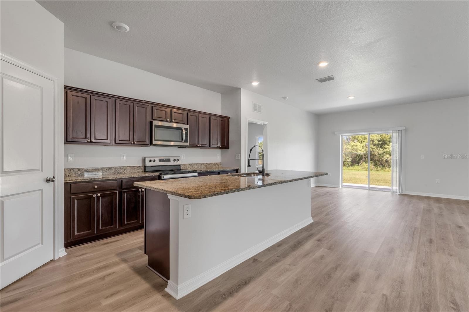 Single Family Residence at 2842 NEVERLAND DR, NEW SMYRNA BEACH, photo 13 of 31