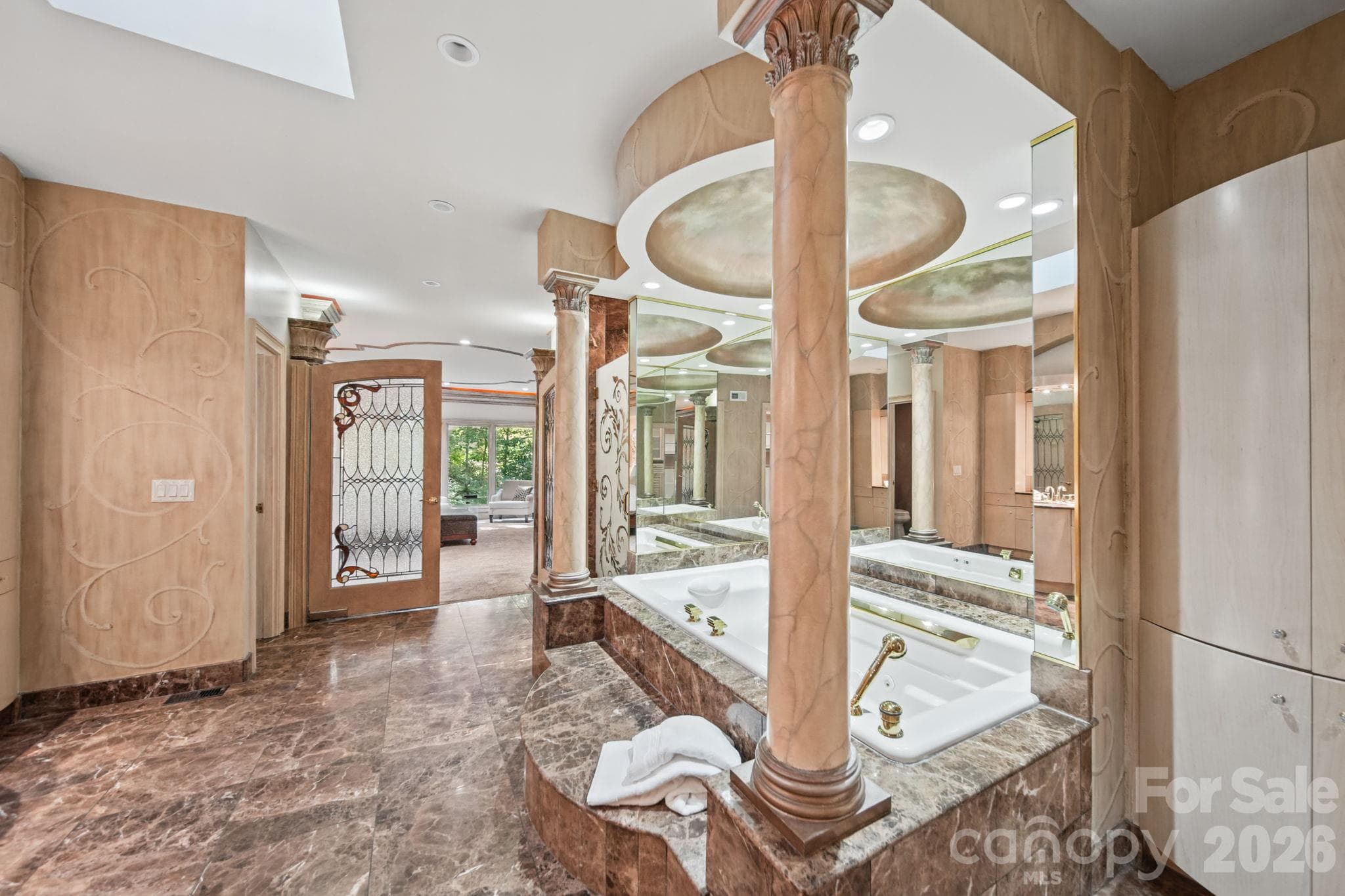 Single Family Residence at 6 Thornwood Court, Lake Wylie, photo 21 of 48