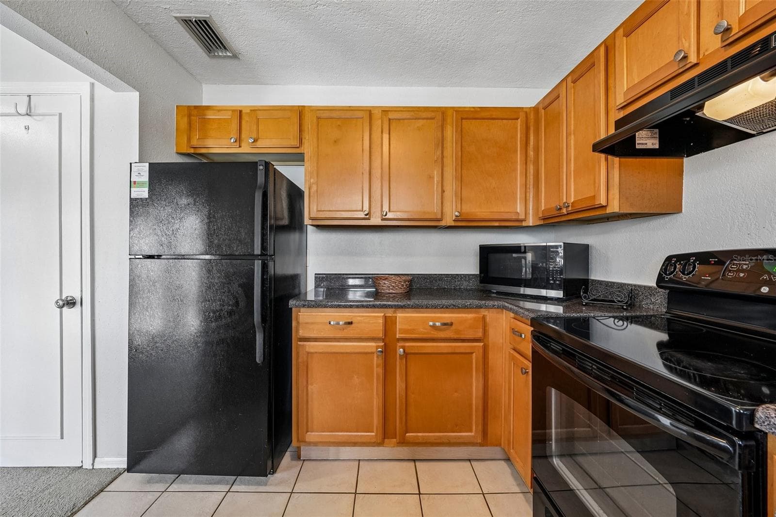 Condominium at 102 POMPANO DR SE #D, ST PETERSBURG, photo 29 of 62