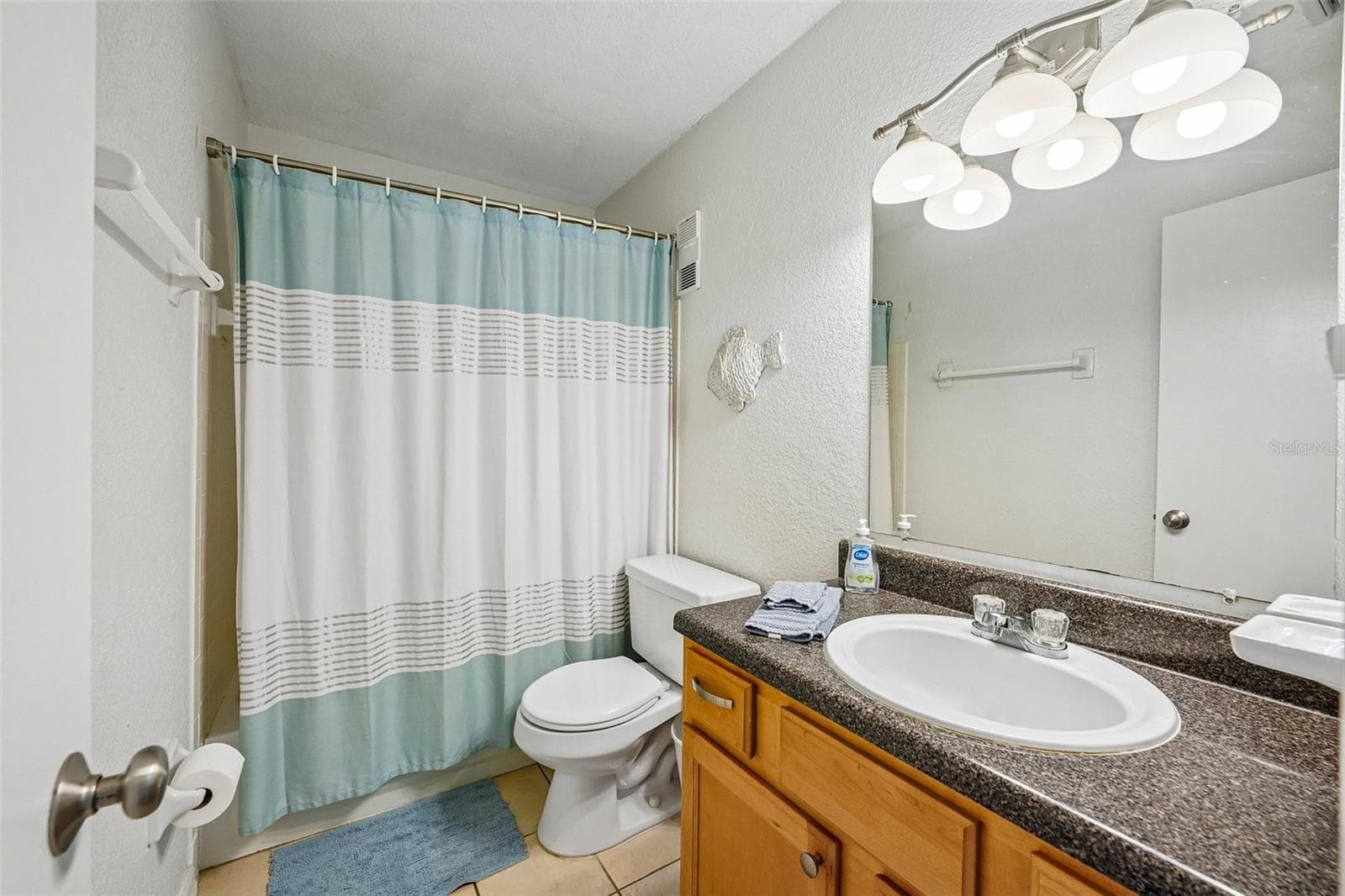 Condominium at 102 POMPANO DR SE #D, ST PETERSBURG, photo 39 of 62