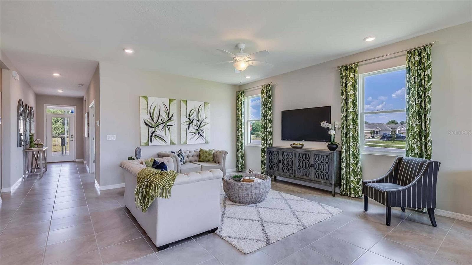 Single Family Residence at 18116 TAVERNSIDE TRL, LAKEWOOD RANCH, photo 6 of 39