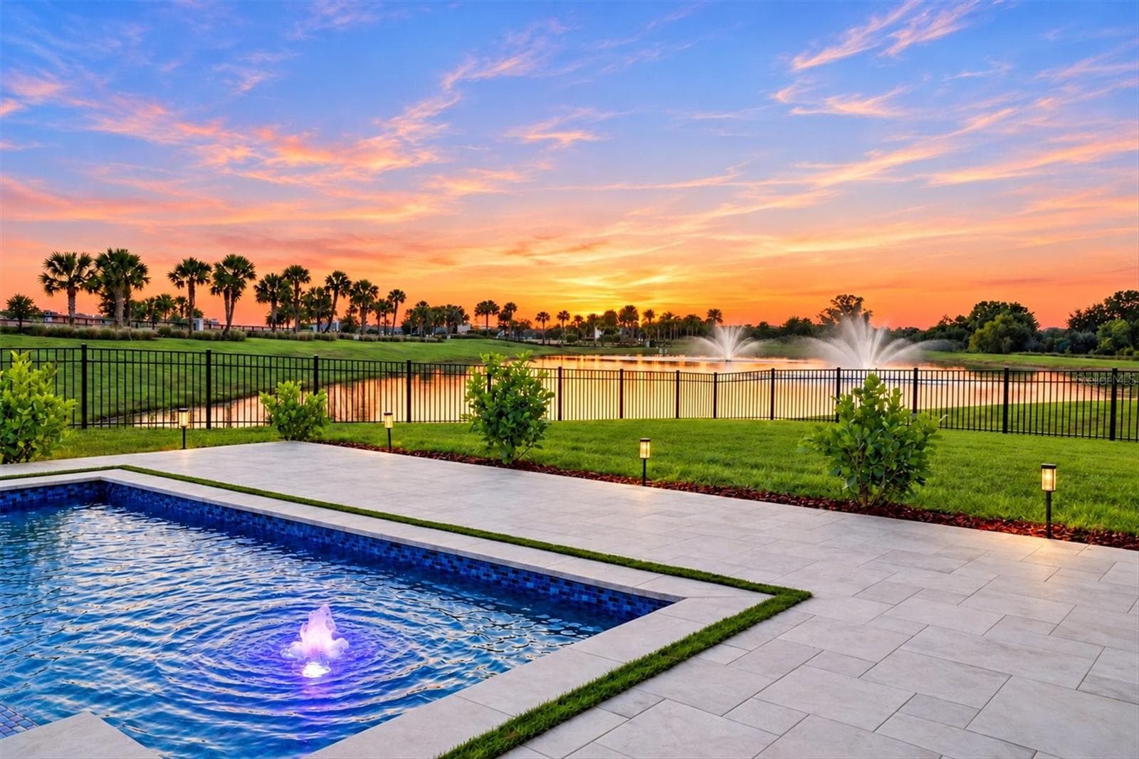 Single Family Residence at 4312 SPRINGHOUSE CIR, LAKEWOOD RANCH, photo 3 of 76