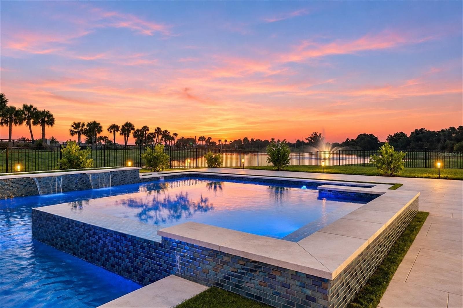 Single Family Residence at 4312 SPRINGHOUSE CIR, LAKEWOOD RANCH, photo 4 of 76