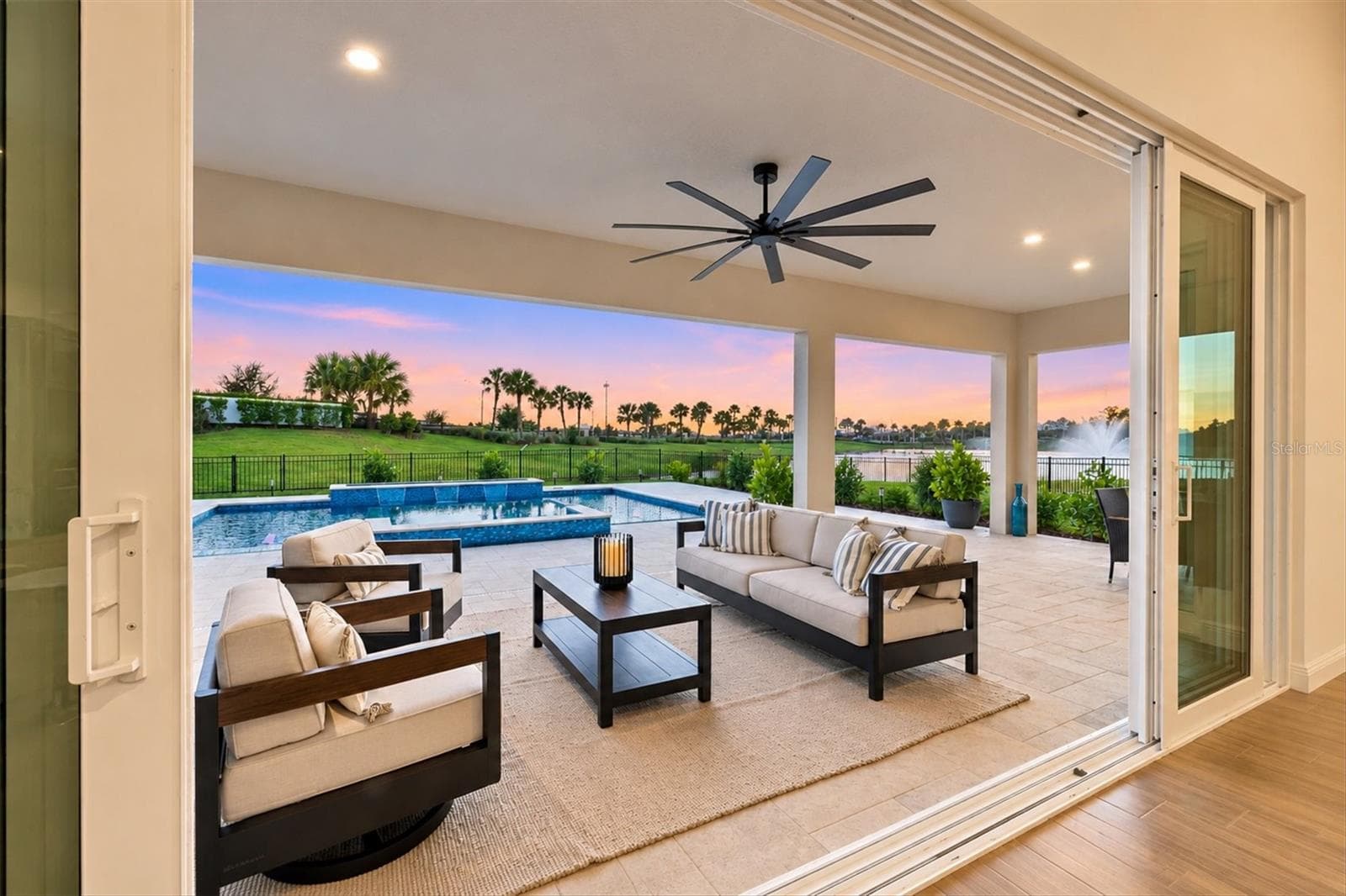 Single Family Residence at 4312 SPRINGHOUSE CIR, LAKEWOOD RANCH, photo 9 of 76