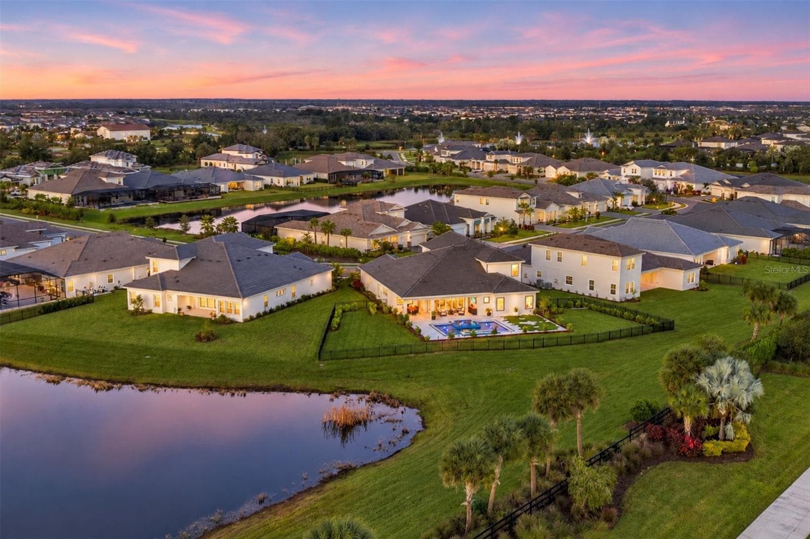Single Family Residence at 4312 SPRINGHOUSE CIR, LAKEWOOD RANCH, photo 60 of 76
