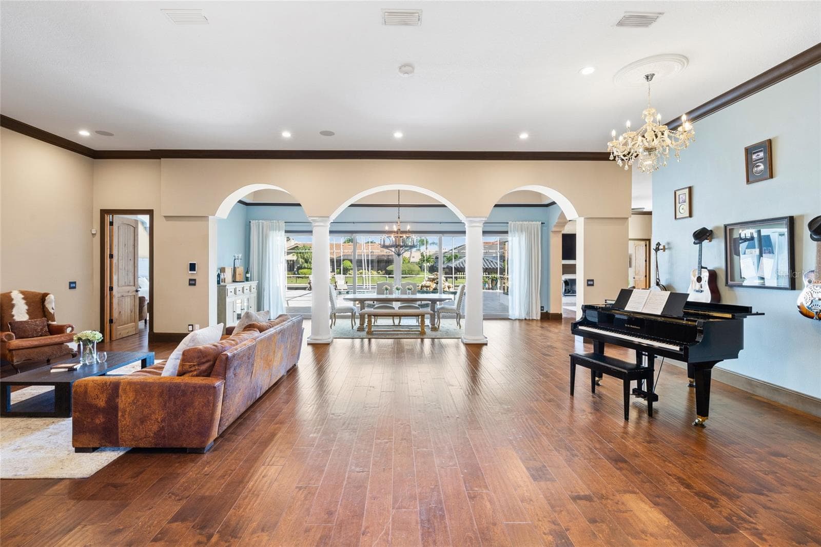 First impression from entryway of formal spaces - 9805 COMPASS POINT WAY, TAMPA