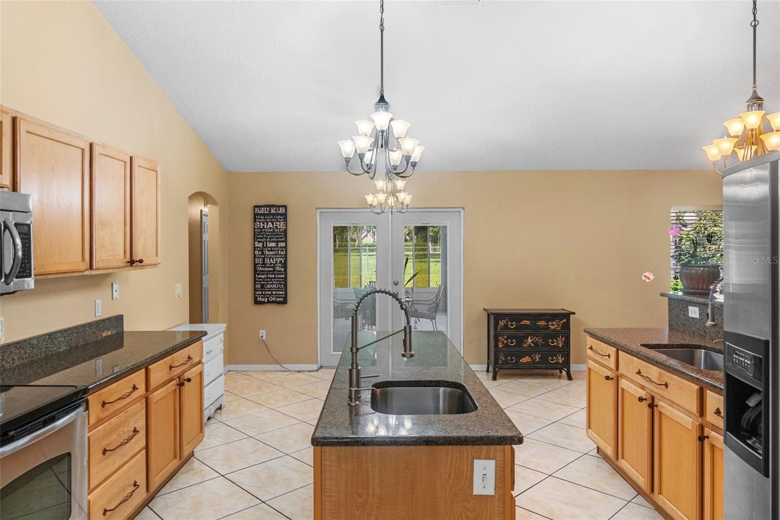 Single Family Residence at 526 WESTCLIFFE DR, WINTER GARDEN, photo 13 of 70