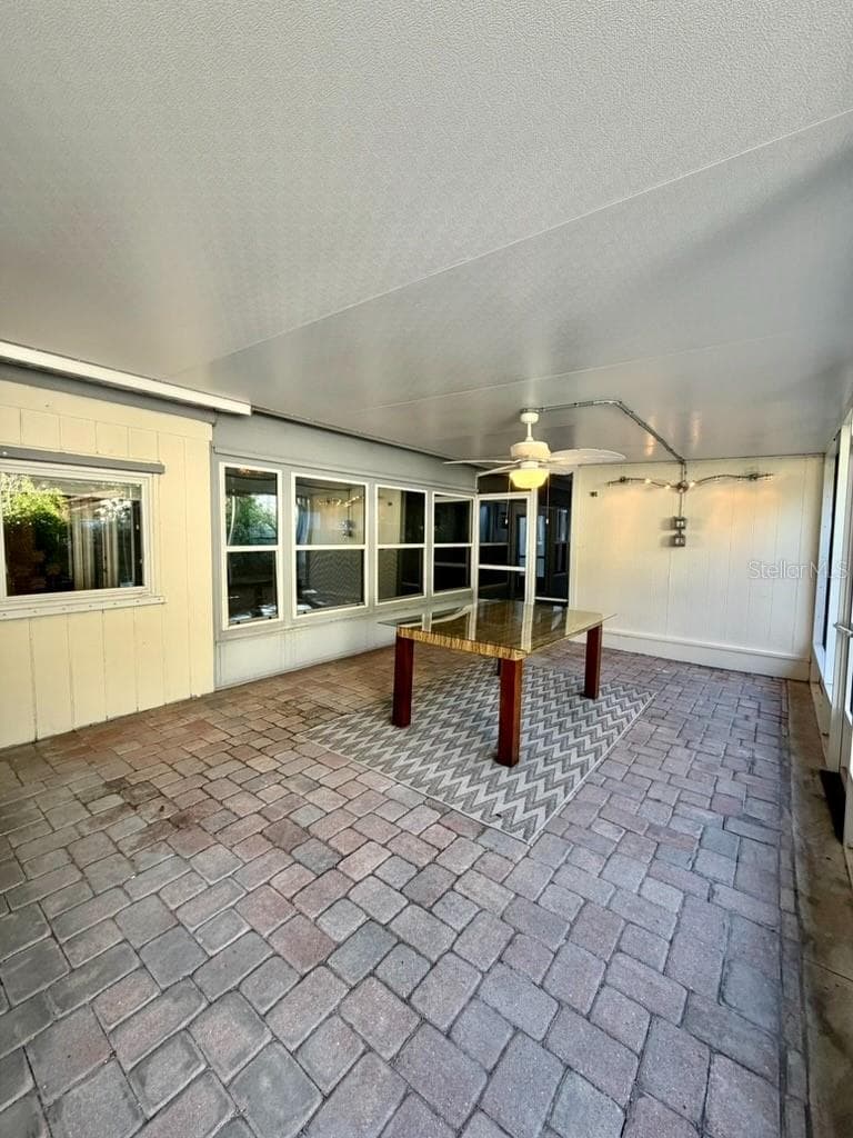 Lanai - 6250 13TH AVE S, GULFPORT