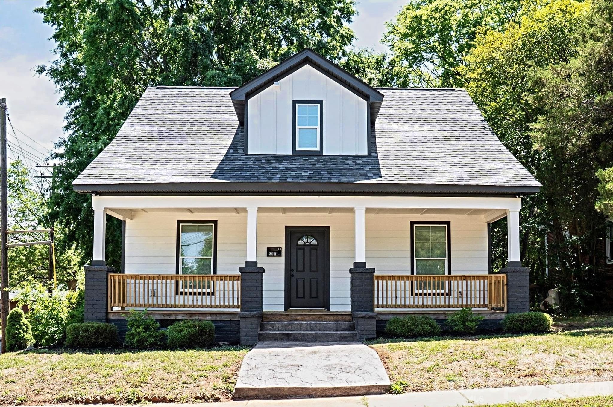 Single Family Residence at 531 E Fisher Street, Salisbury, photo 2 of 37