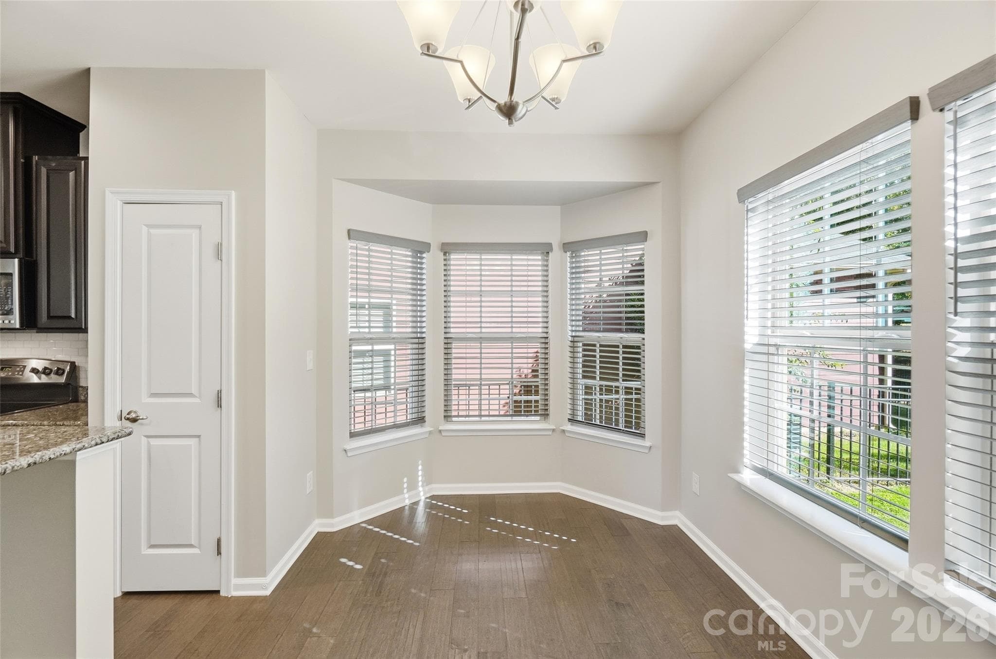 Single Family Residence at 1823 Fleetwood Drive, Charlotte, photo 17 of 48