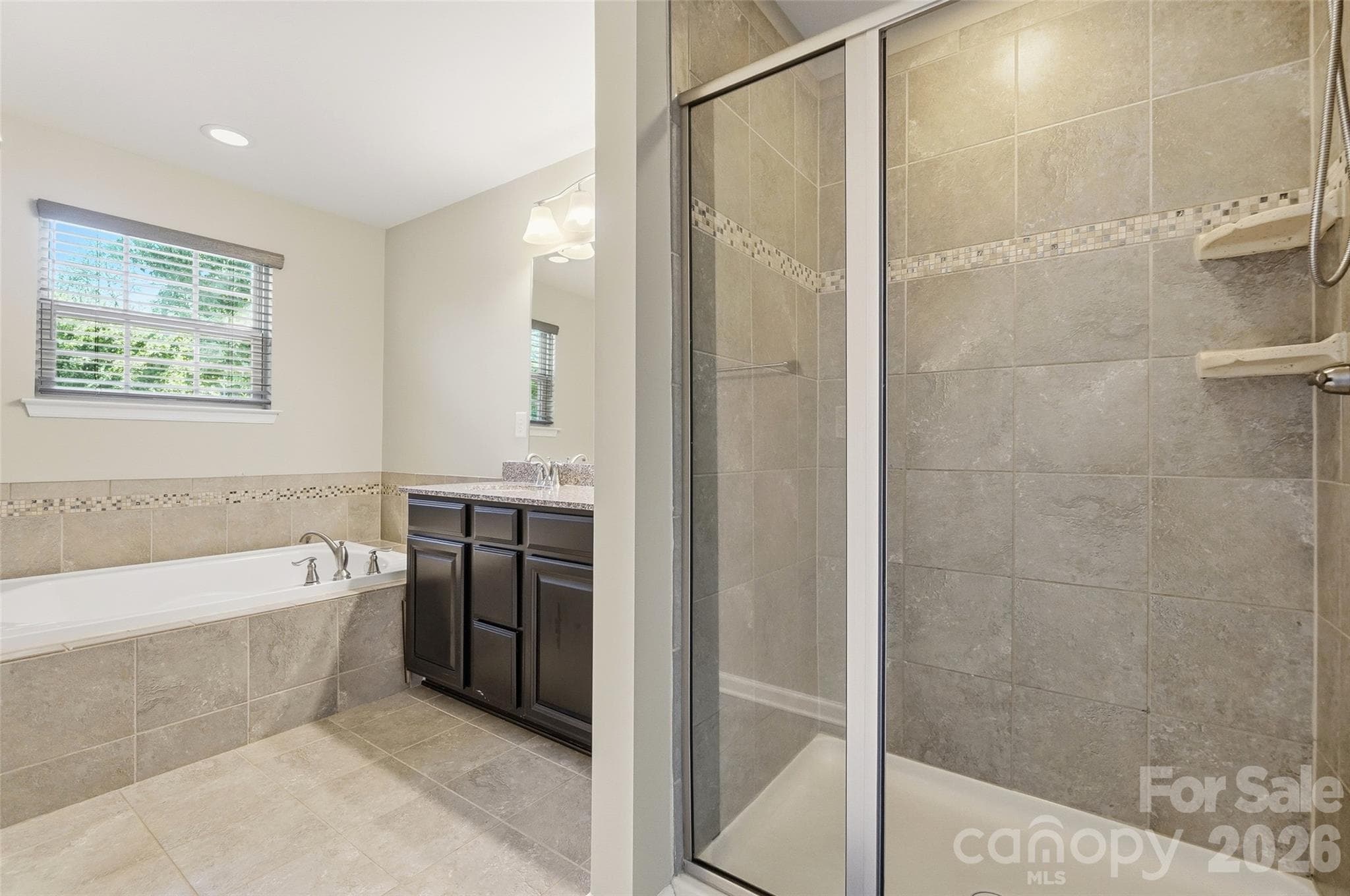 Single Family Residence at 1823 Fleetwood Drive, Charlotte, photo 35 of 48