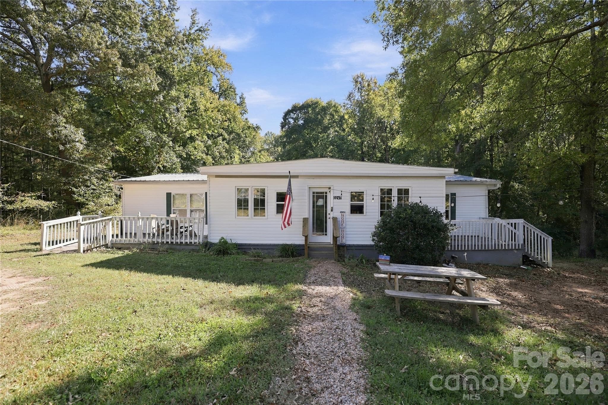 3247 Charlotte Highway